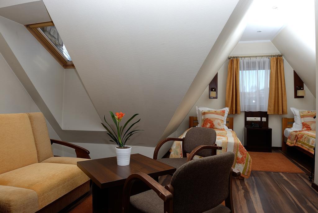 Hotel Nad Przelomem Sromowce Niżne Habitación foto